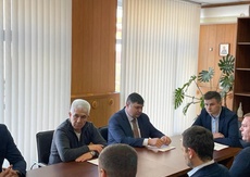 Бизнес-омбудсмен провёл совещание с представителями власти о ситуации с наружной рекламой в Ставрополе